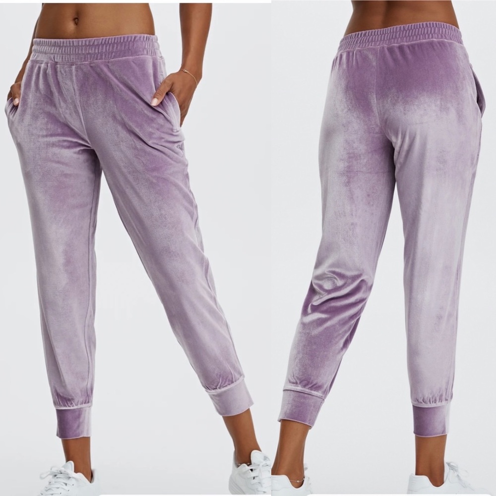 Fabletics Luxe Velour Jogger